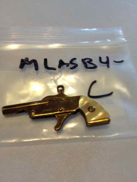 Japan - Little Atom with Mother of Pearl grips - MLASB4-C